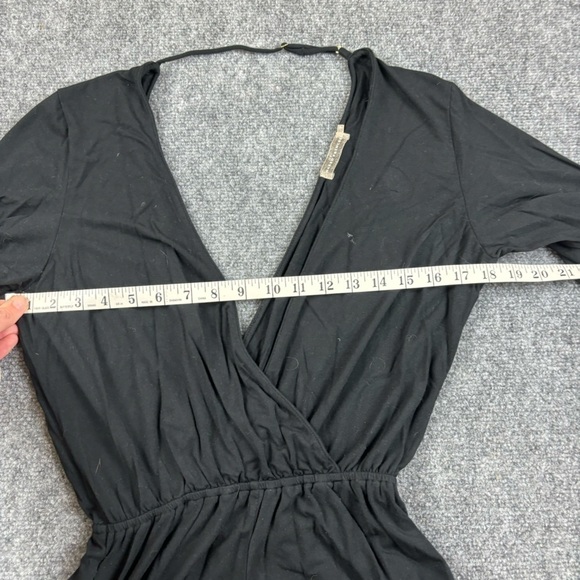 NAKED PRINCESS Women’s Black 3/4 Sleeve V-Neck Romper Shorts size: Small - Picture 8 of 12
